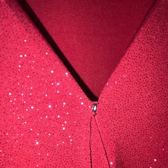 VINCE CAMUTO Opulent Mood Sparkle Long Sleeve Top Florence Red Size 2X Blouse - Picture 3 of 7